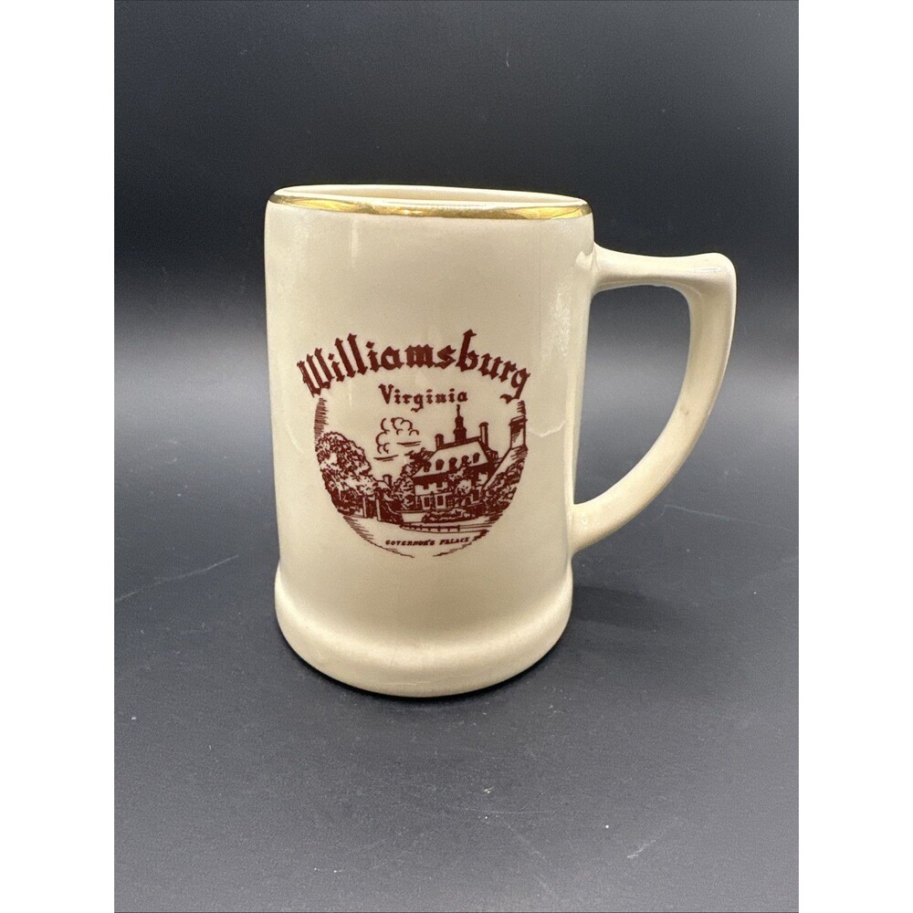Williamsburg VIRGINIA. GOVERNOR'S PALACE SOUVENIR MUG Red & White VINTAGE 4.75"
